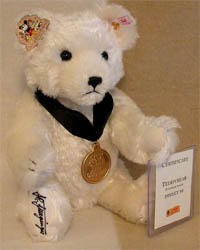 1999 Convention Bear