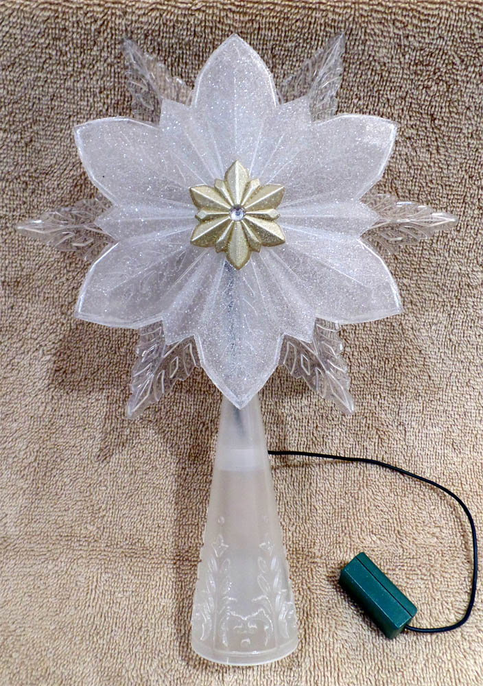 2011 Wonder & Light Glowing Snowflake Tree Topper