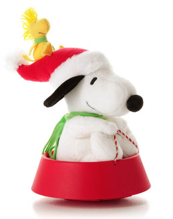 2012 Sleddin Snoopy Techno Plush
