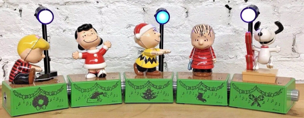 2017 Peanuts Christmas Holiday Dance Party