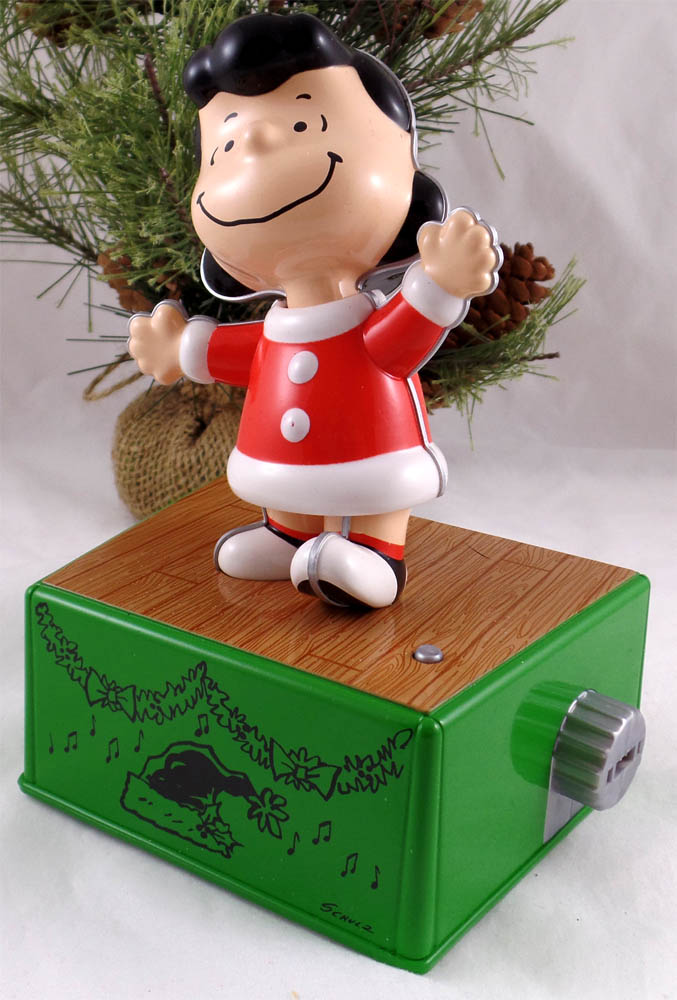 2017 Peanuts Christmas Holiday Dance Party Lucy