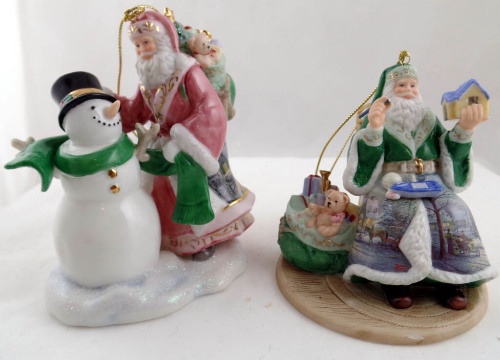 Thomas Kinkade – 2 Santa Spirit of Winter’s Glow – Lights up Spirit of Celebration