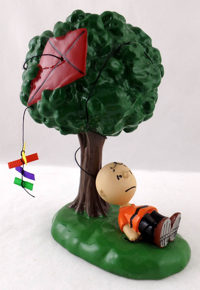 Dept 56 – 2016 Kite Eating Tree