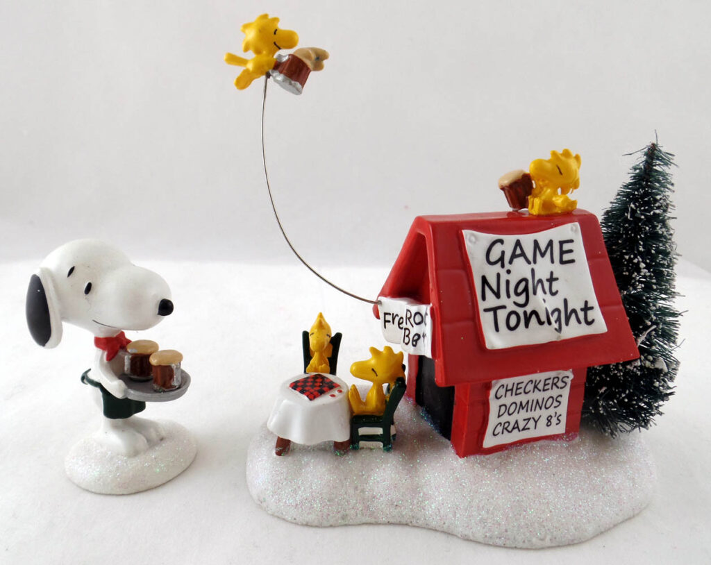 Dept 56 – Snoopy’s Game Night